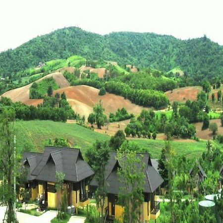Bu-Ngasari Resort Ванг-Нам-Кьяо Екстер'єр фото